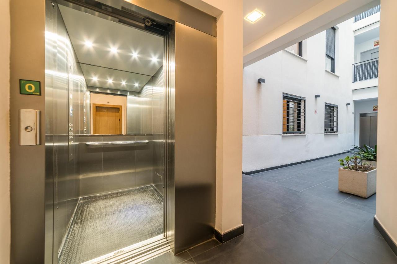 Malaga Suite Picasso With Swimming Pool And Parking In The Center! 外观 照片